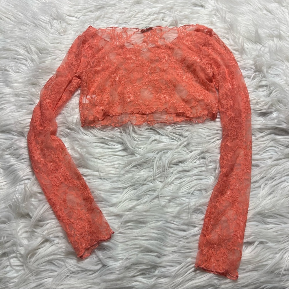 NLT L.A lace cropped top